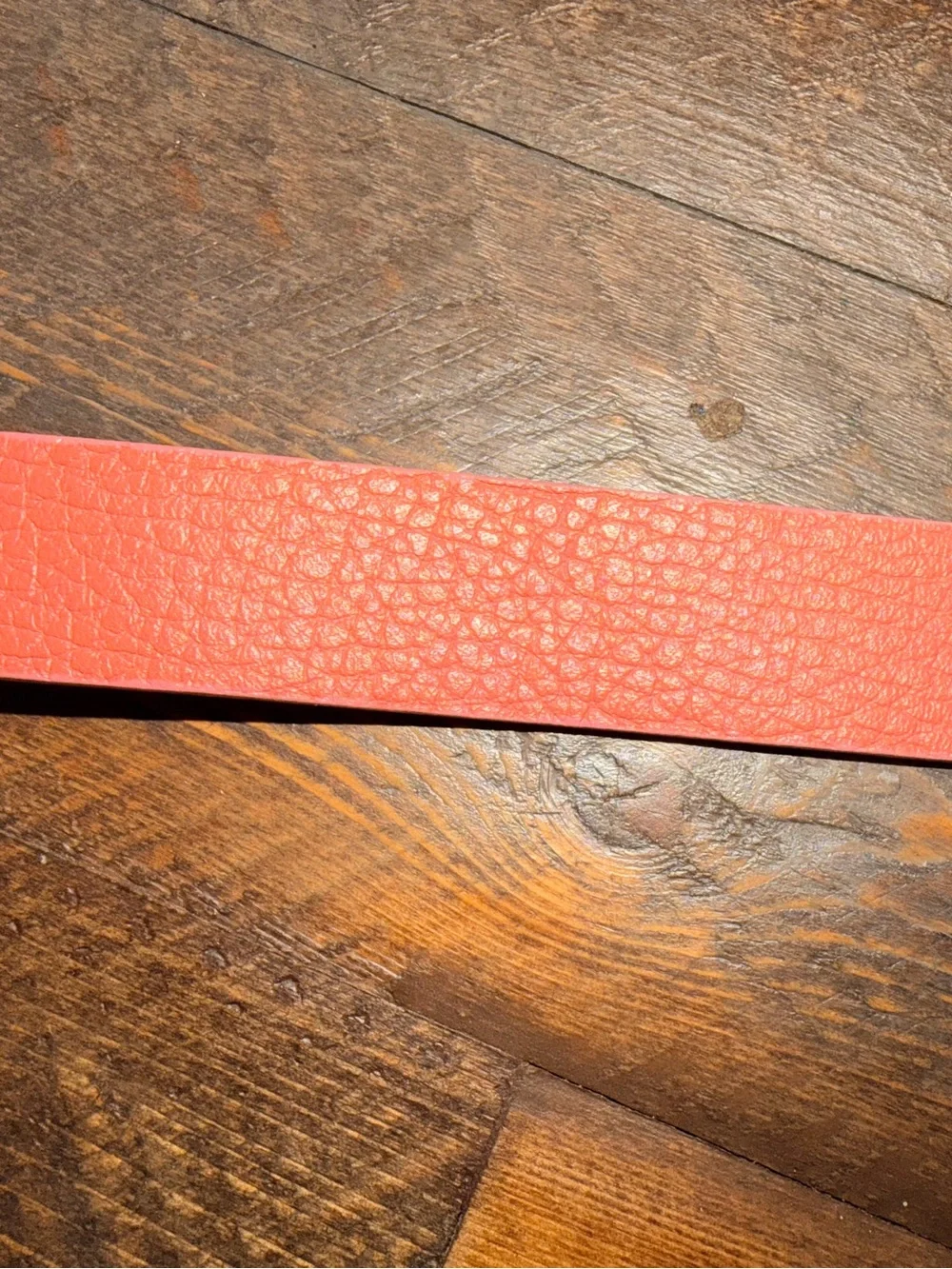 Beautiful Like New Pink Coral Talbots Soft Pebbled leather belt Size M